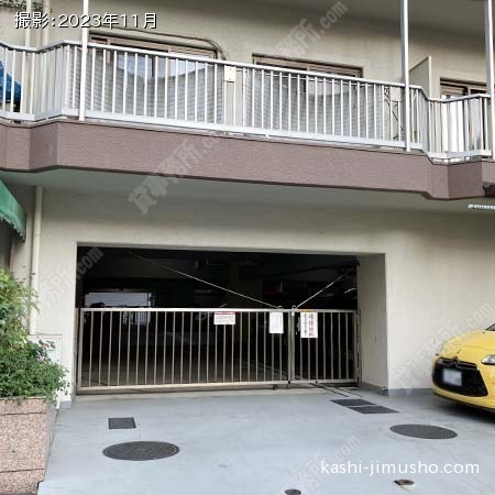 駐車場入口