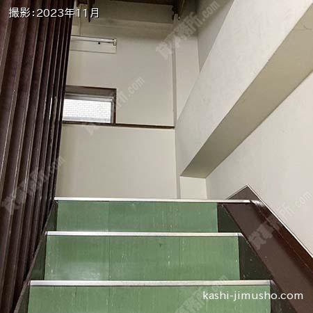 共用階段