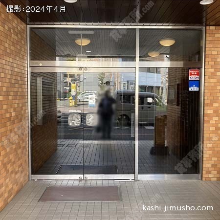 建物入口