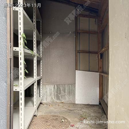 専用倉庫(1階) 専用倉庫(1階)