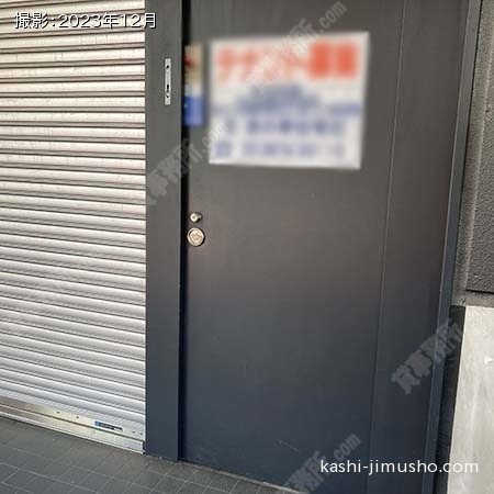 建物入口