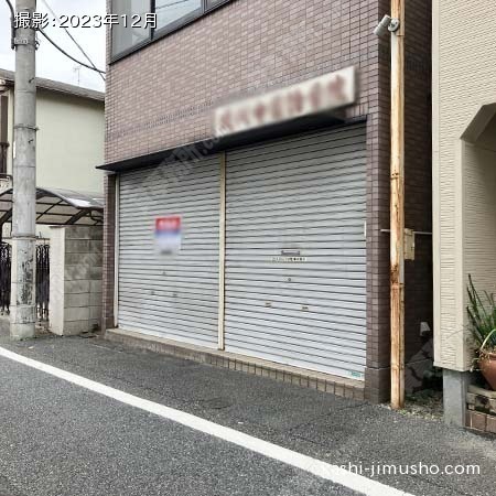 ビル前面