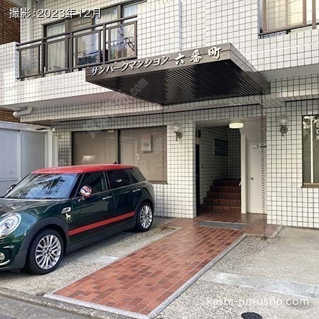 建物入口