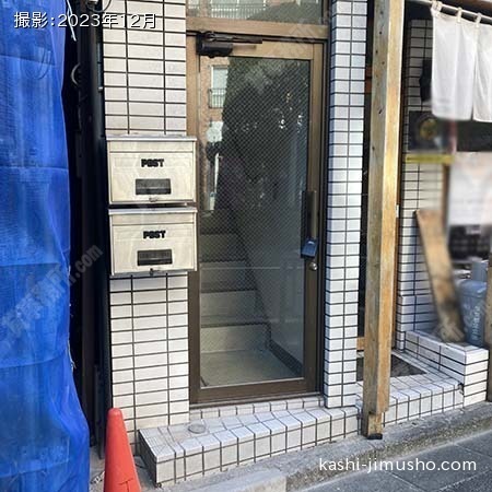 ビル入口