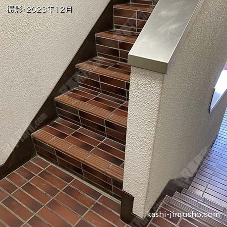 共用階段