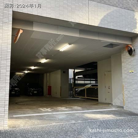 駐車場入口