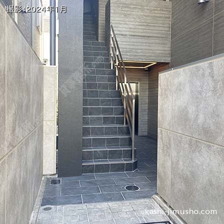 建物入口 建物入口