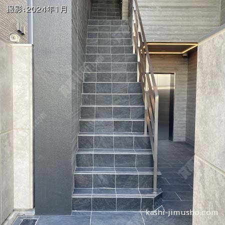 共用階段 共用階段