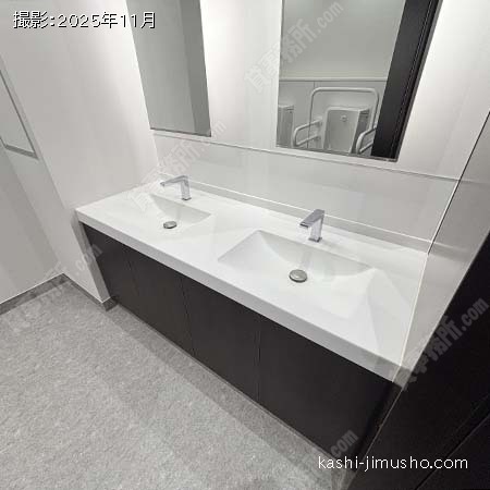 男性トイレ 男性トイレ