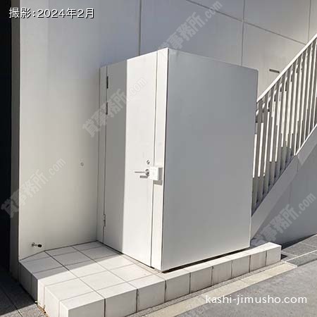 共用階段