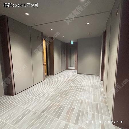 エレベーターホール(13階) エレベーターホール(13階)