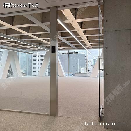 貸室入口(8階) 貸室入口(8階)