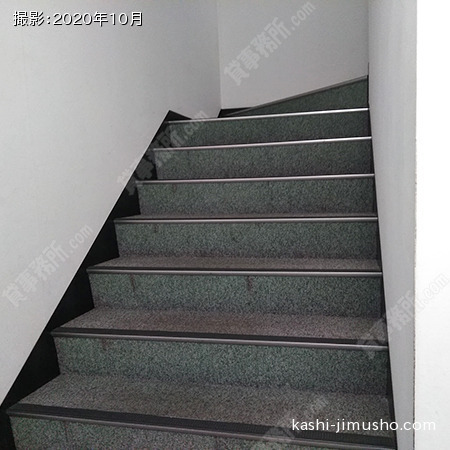 共用階段
