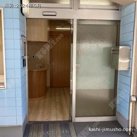 貸室入口(1階106)