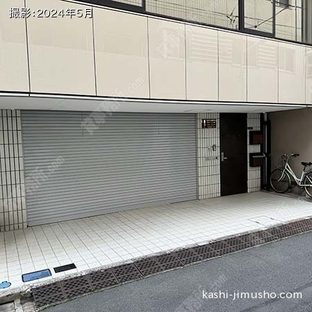 ビル前面