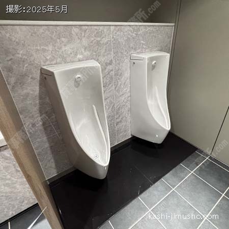 男性トイレ