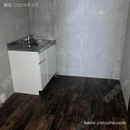 貸室内(1階102号室)