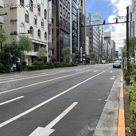 前面道路(外堀通り)