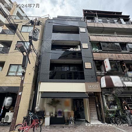 ビル前面