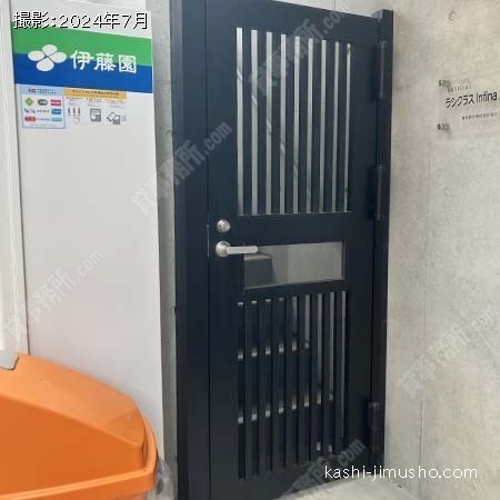 共用階段