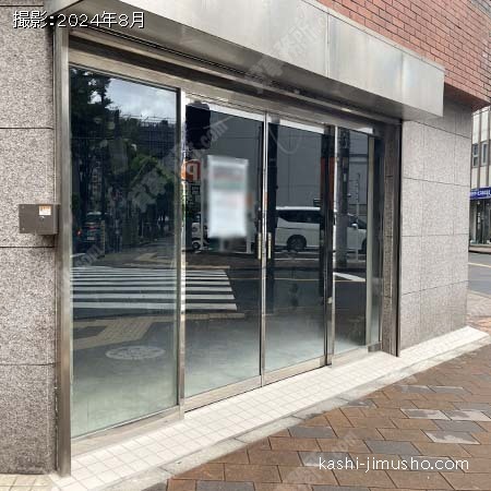 貸室入口
