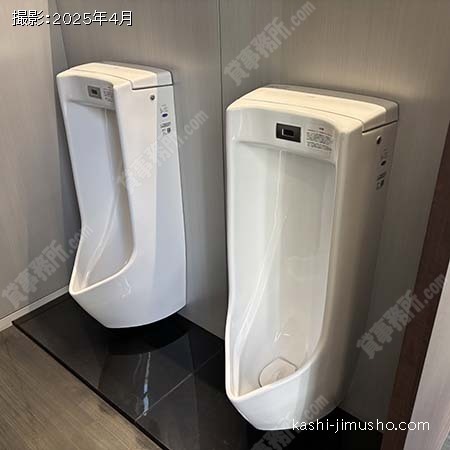 男性トイレ