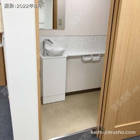 男性トイレ