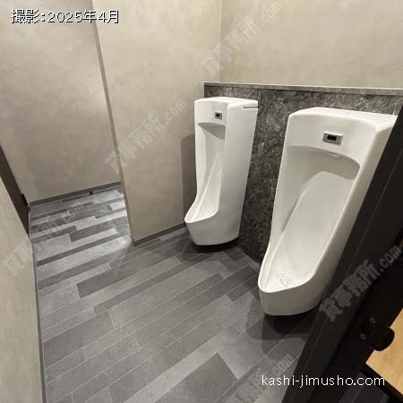 男性トイレ