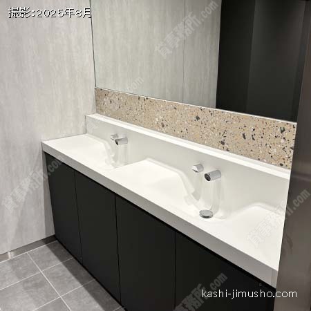 男性トイレ