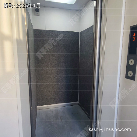 貸室階エレベーター