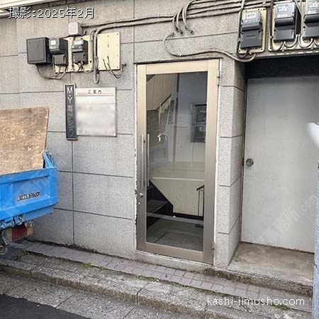 ビル入口