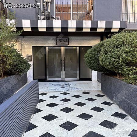 ビル入口 ビル入口