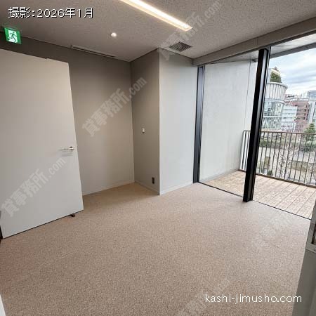 貸室内(4階) 貸室内(4階)