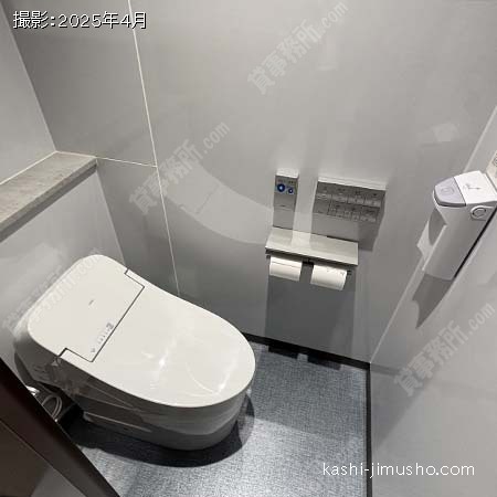 男性トイレ