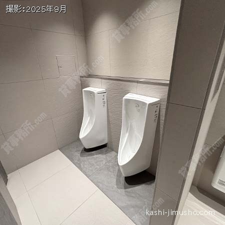 男性トイレ