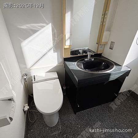 トイレ(3階) トイレ(3階)