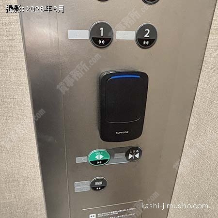 エレベーター内の認証システム