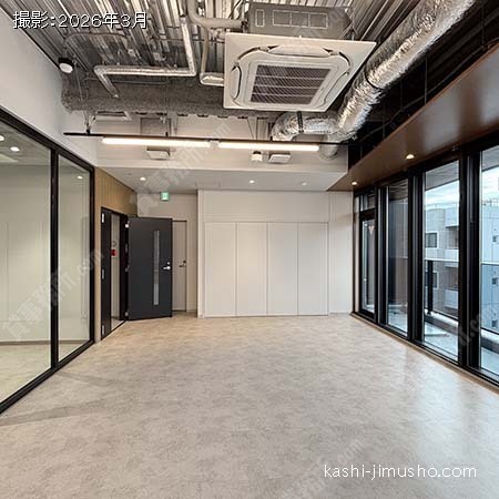 貸室内(8階)