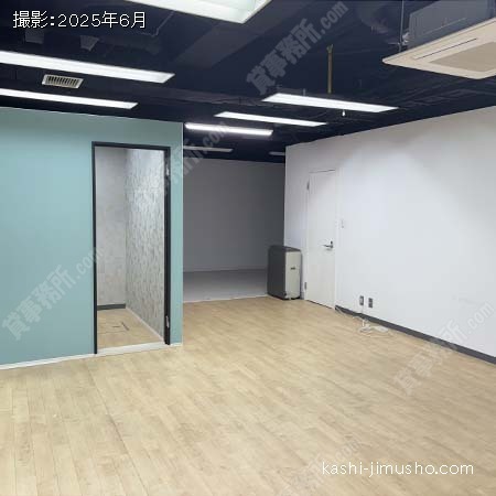 貸室内(B1階)