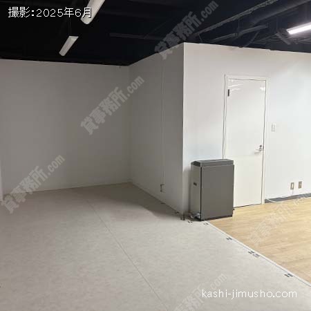 貸室内(B1階)