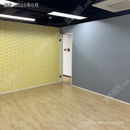 貸室内(B1階)