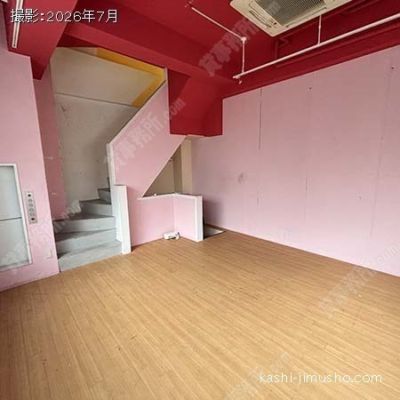 貸室内(2階) 貸室内(2階)