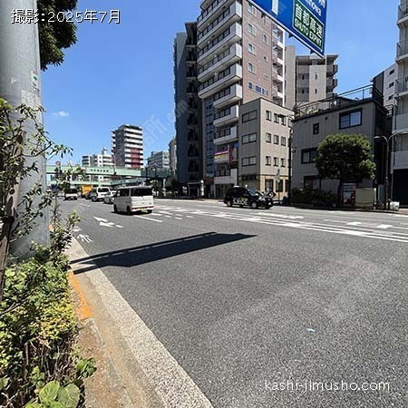 前面道路(北本通り）