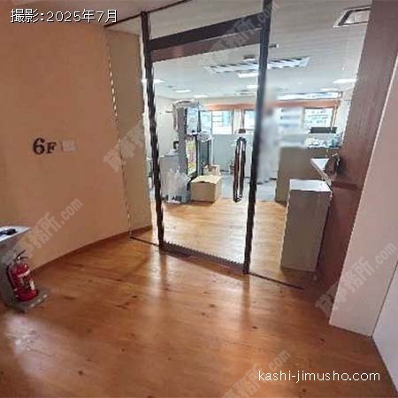貸室入口(6階）