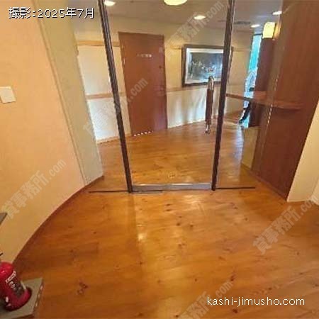 貸室入口(5階）