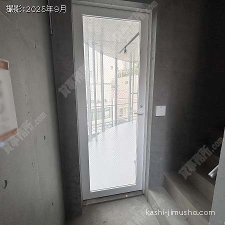 貸室入口(3階)