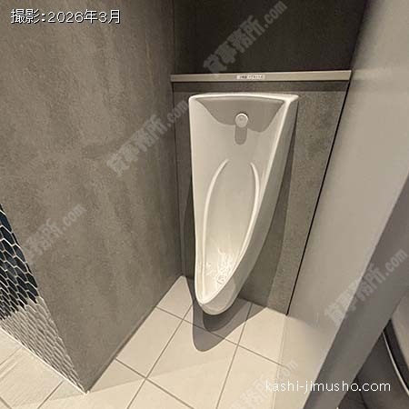 男性トイレ