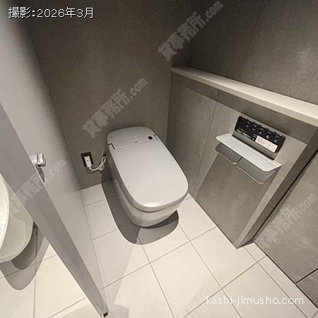 男性トイレ