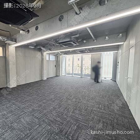 貸室内(8階）