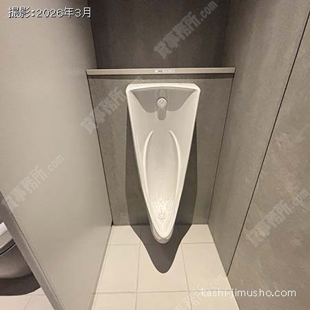 男性トイレ